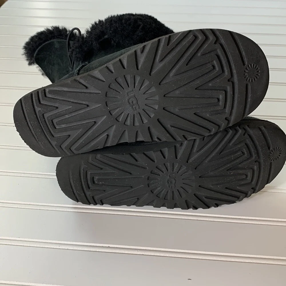 UGG Australia Bailey Button Black boot.  Size 6
